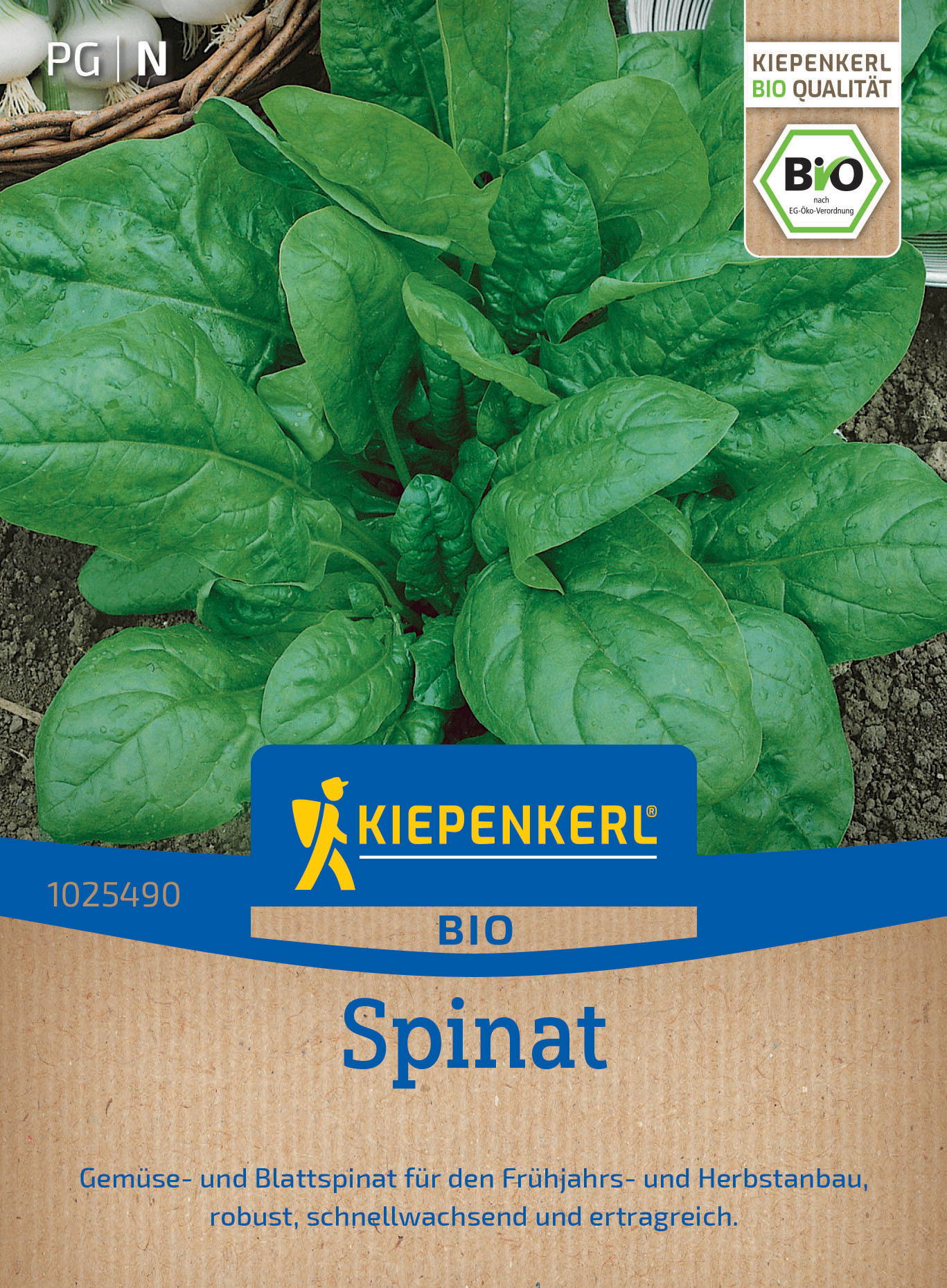 Grüner Spinatspross auf dunkler Erde mit Kiepenkerl Bio Verpackung und Label.