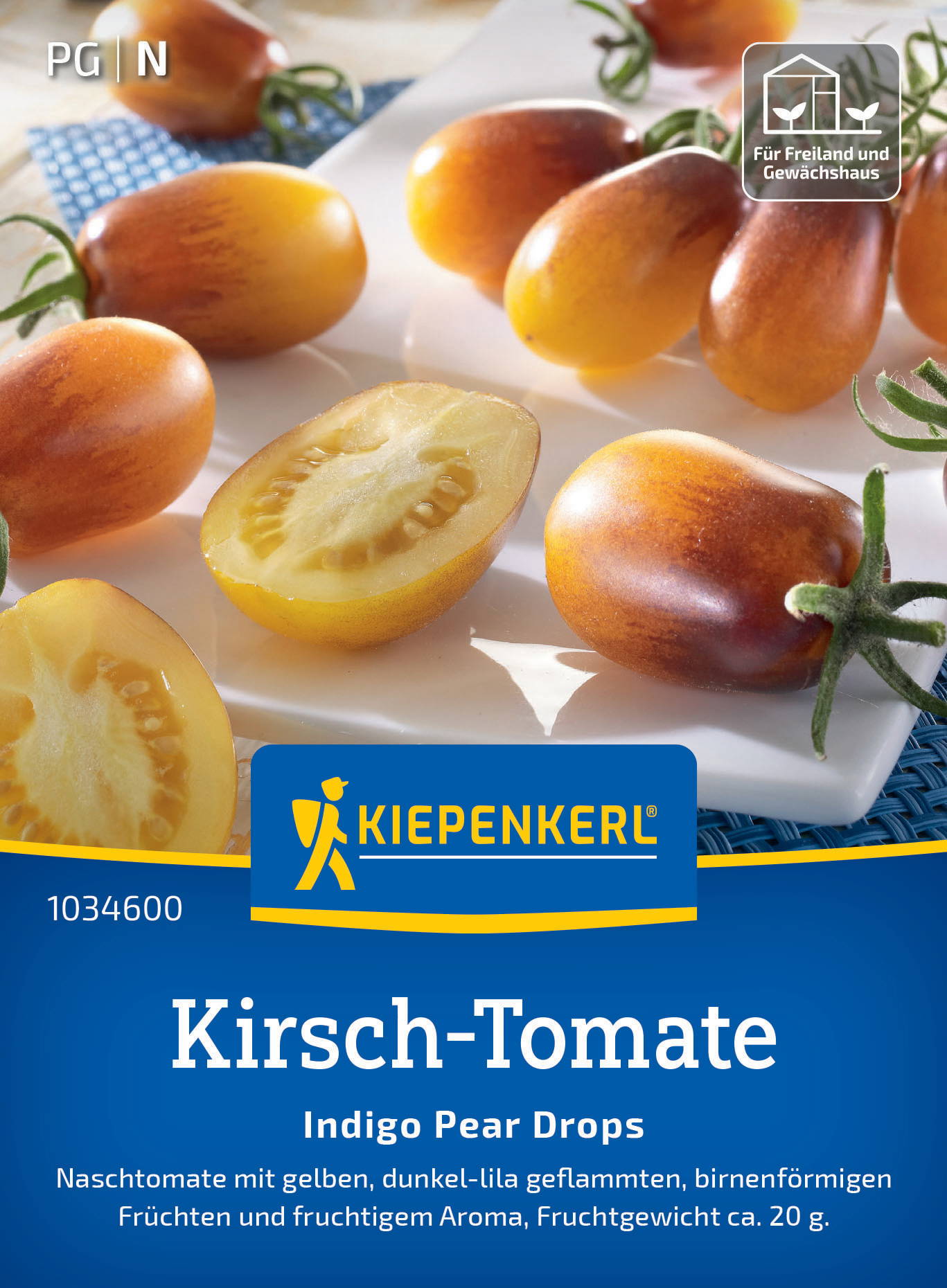 Bunte Cherry-Tomaten auf weißer Platte, halbierte und ganze, mit grünen Stielen.