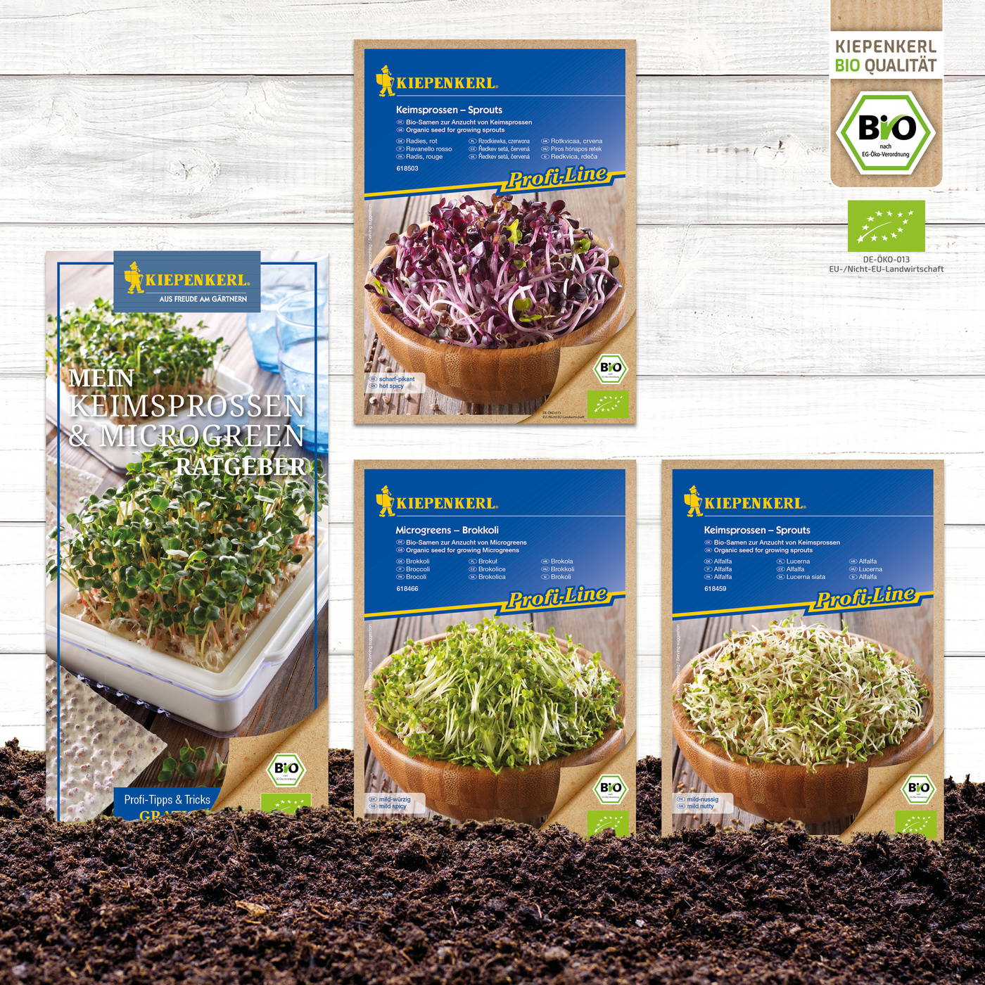 Samenkeimlinge in Töpfen, orange und braun, auf weißem Holz, mit Produktverpackungen und Bio-Logos im Hintergrund.