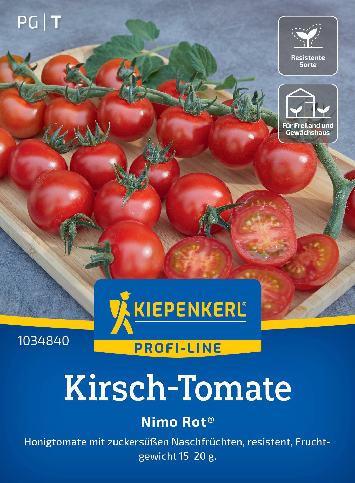 Rote Cherry-Tomaten auf einem Blech, einige halbiert, mit grünen Blättern und Stielen.